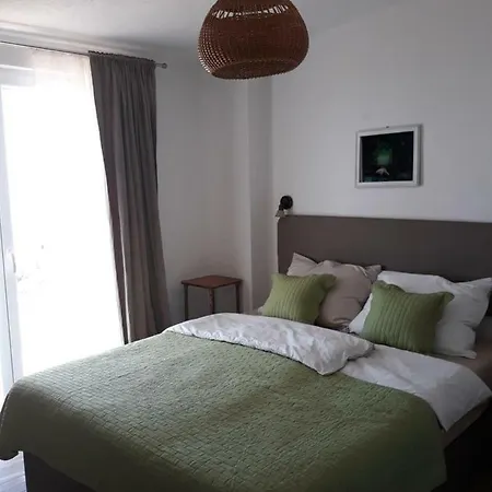 Holiday House Olivia Villa